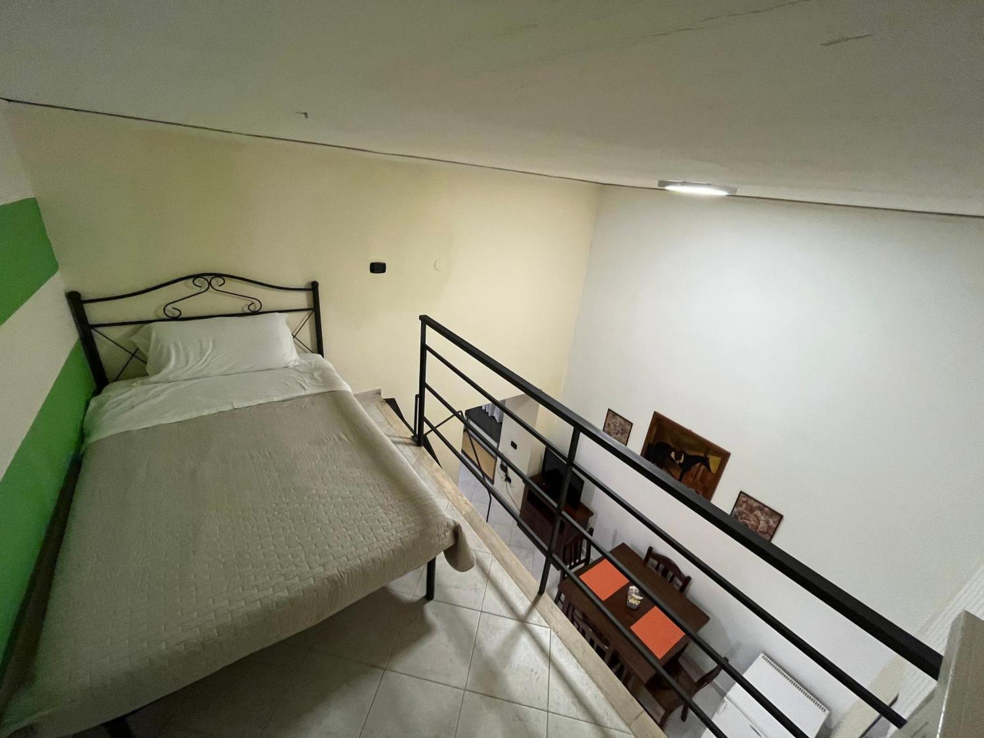 Case Cosi Apartments - Napoli Екстер'єр фото